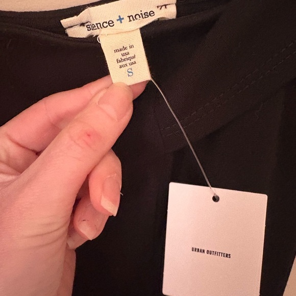 Urban Outfitters Women's Black Off-The-Shoulder Mini Dress Size S - Picture 7 of 7